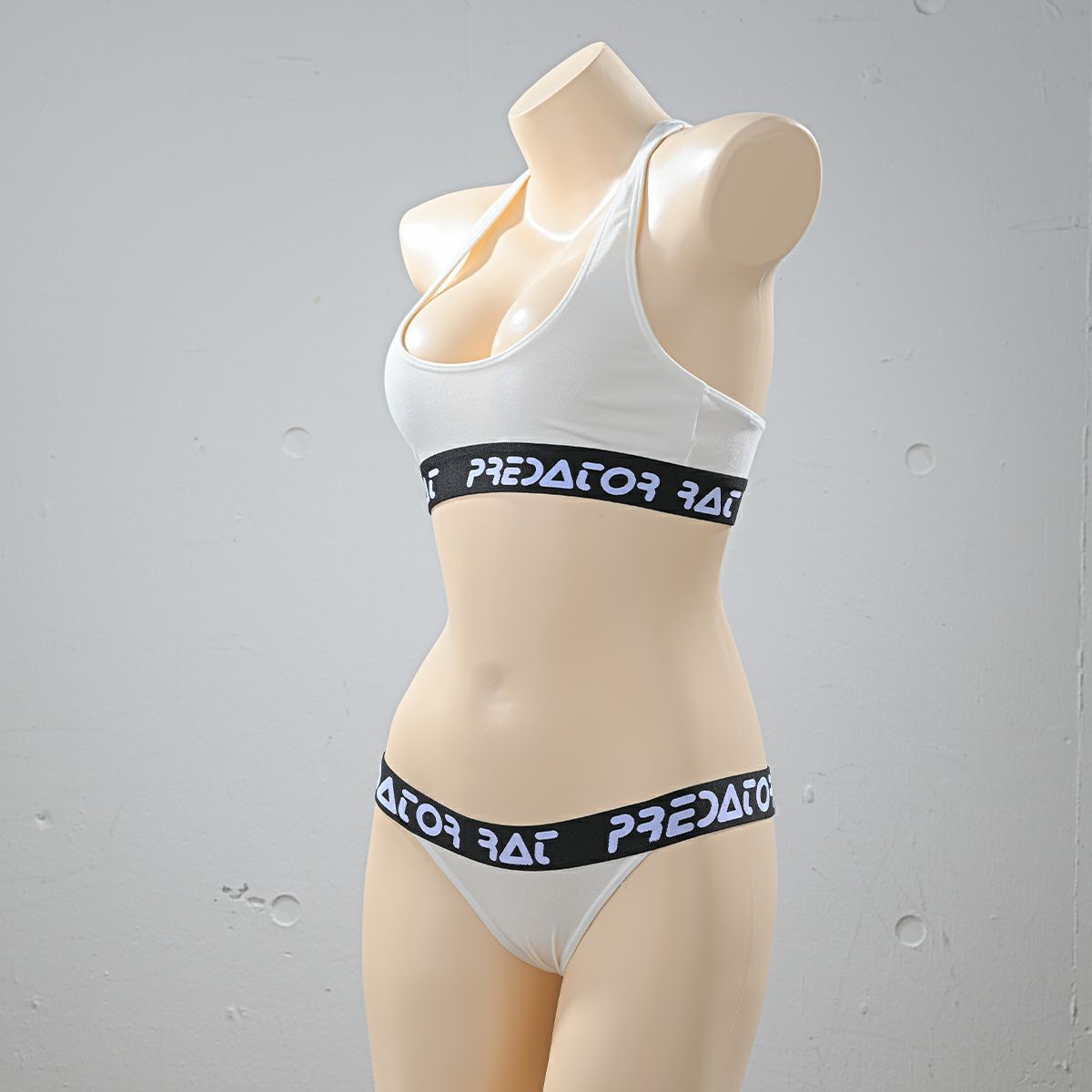 プレデターラットスタイルロゴスポーツブラ〈白〉