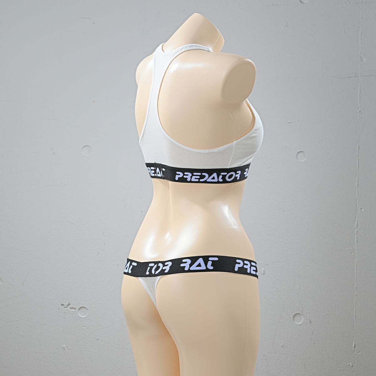 プレデターラットスタイルロゴスポーツブラ〈白〉