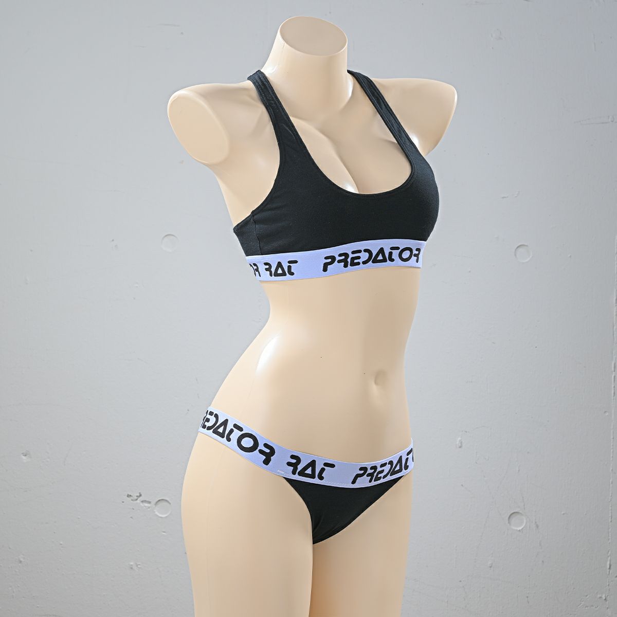 プレデターラットスタイルロゴスポーツブラ〈黒〉