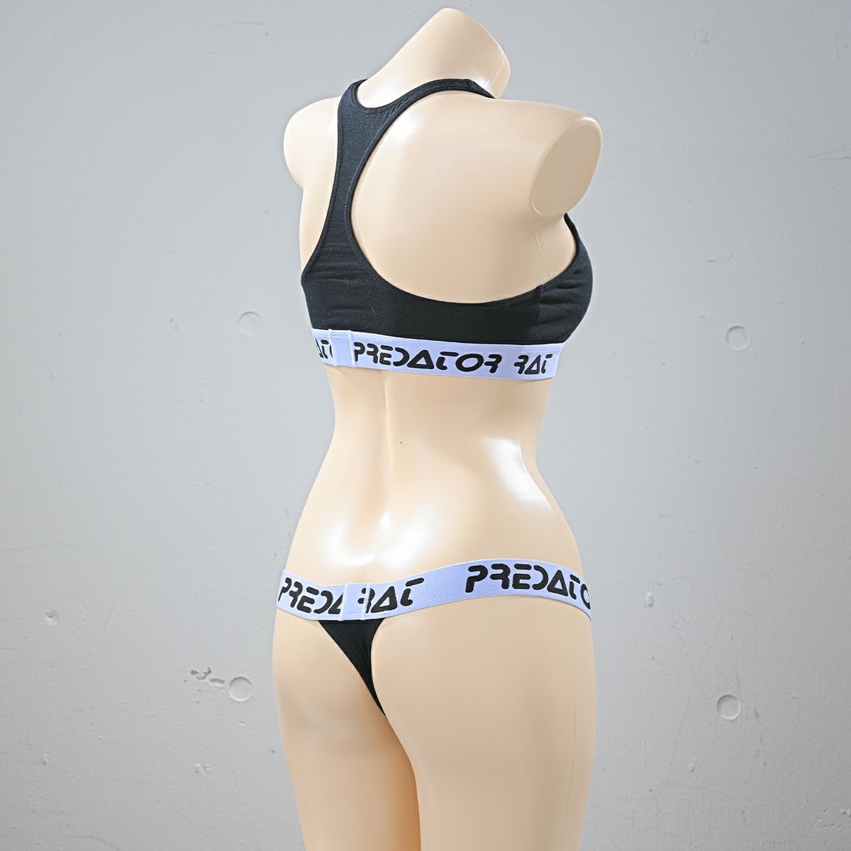プレデターラットスタイルロゴスポーツブラ〈黒〉